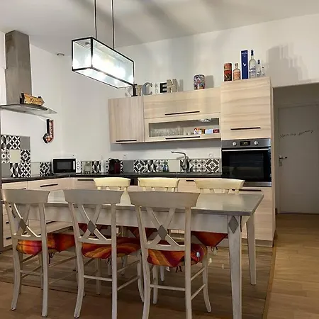 Apartment Un Cocon Au Coeur Du Village Saintes-Maries-de-la-Mer